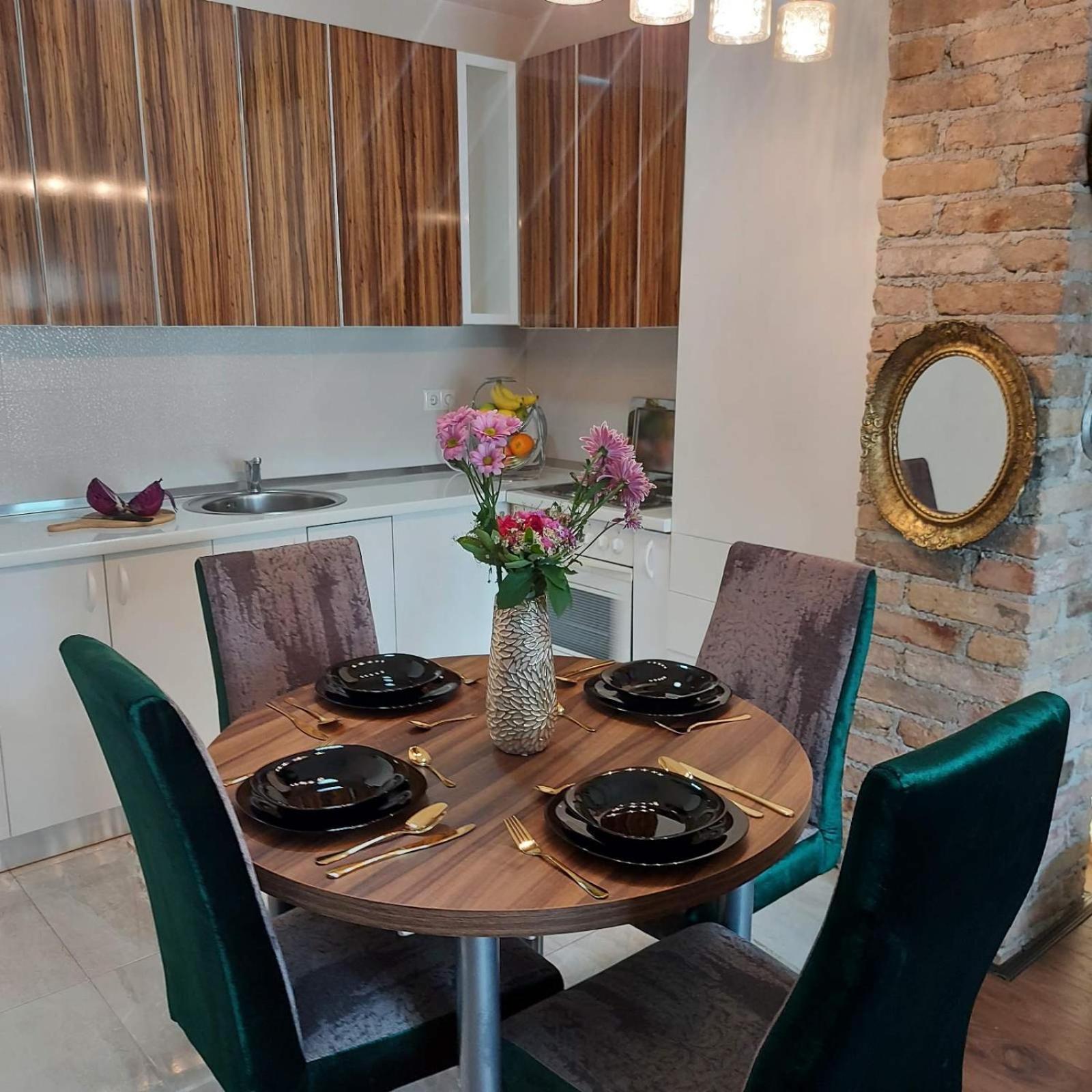 Old City Apartmani Сараево Экстерьер фото